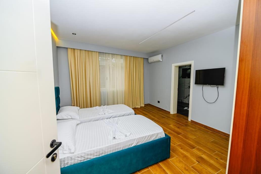 Mon Ami Boutique Hotel Shkodër エクステリア 写真
