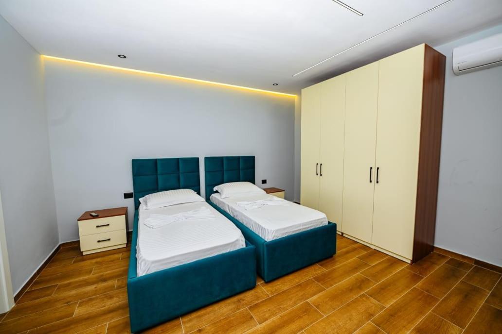 Mon Ami Boutique Hotel Shkodër エクステリア 写真