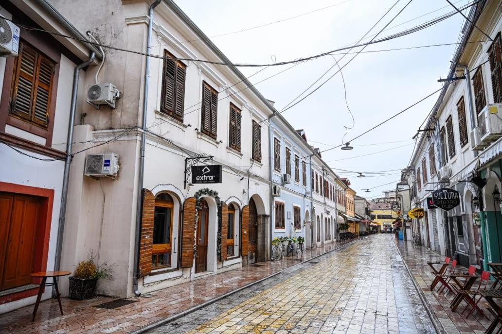 Mon Ami Boutique Hotel Shkodër エクステリア 写真